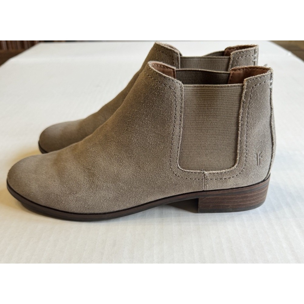 Frye Suede Chelsea Ankle Boots Booties Mushroom Taupe Women's 7 M - Picture 6 of 9